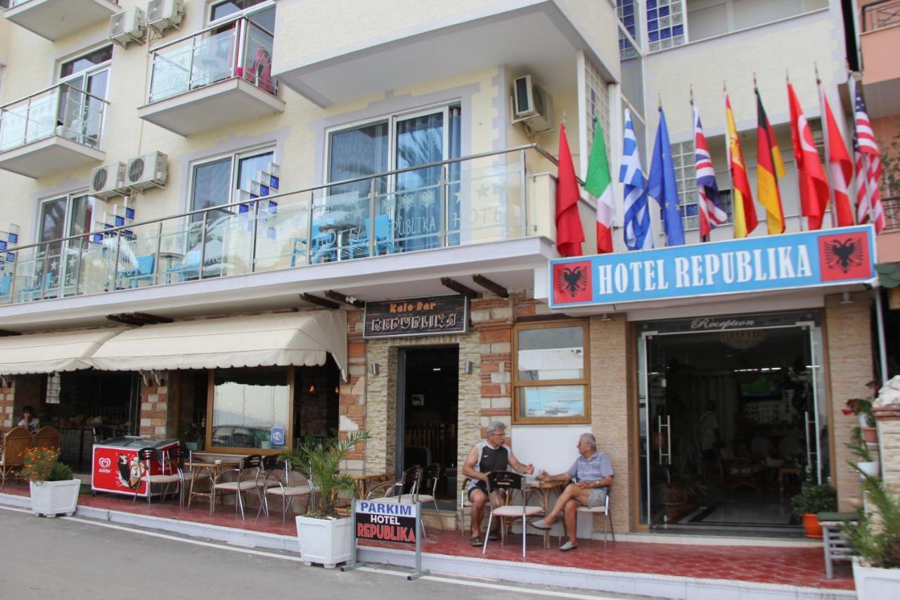 Republika Hotel Саранда Экстерьер фото