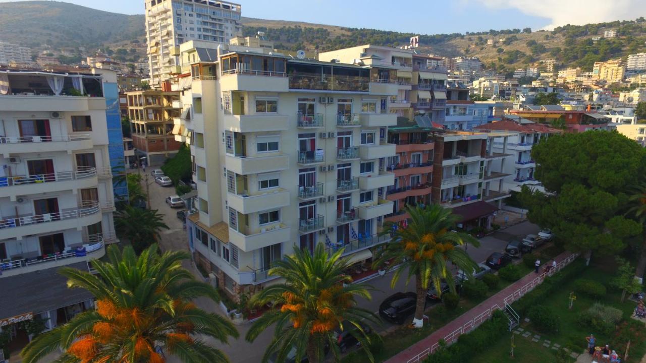 Republika Hotel Саранда Экстерьер фото